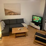 Haus Am Stadtrand Mit Super Verbindung In Holiday home