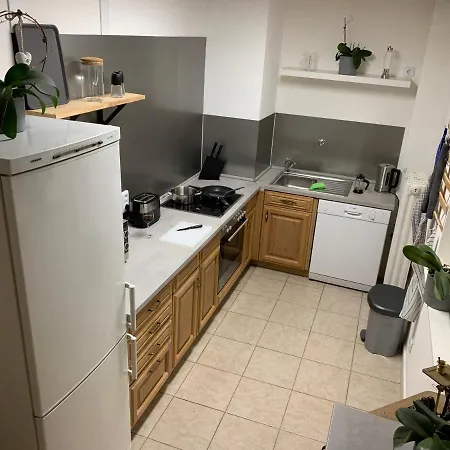 Haus Am Stadtrand Mit Super Verbindung In Kassel