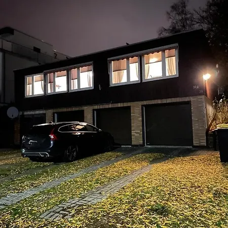 Haus Am Stadtrand Mit Super Verbindung In בית נופש קאסל