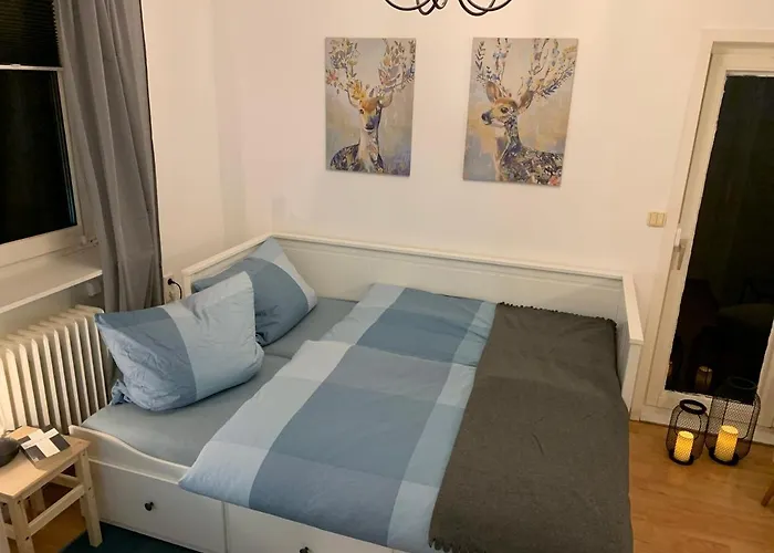 Haus Am Stadtrand Mit Super Verbindung In קאסל