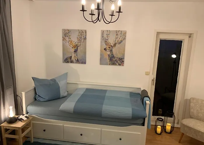 Haus Am Stadtrand Mit Super Verbindung In Сasa de vacaciones *