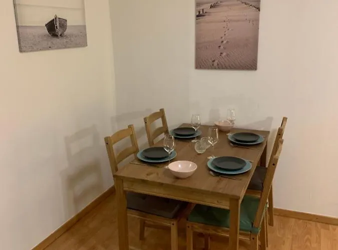 בית נופש Haus Am Stadtrand Mit Super Verbindung In קאסל